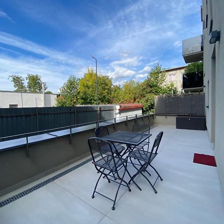 Lunafan Apartment Клуж-Напока Экстерьер фото